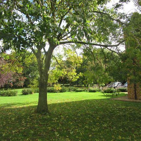 Weston Hill Farm Bed and Breakfast Moreton Pinkney Buitenkant foto